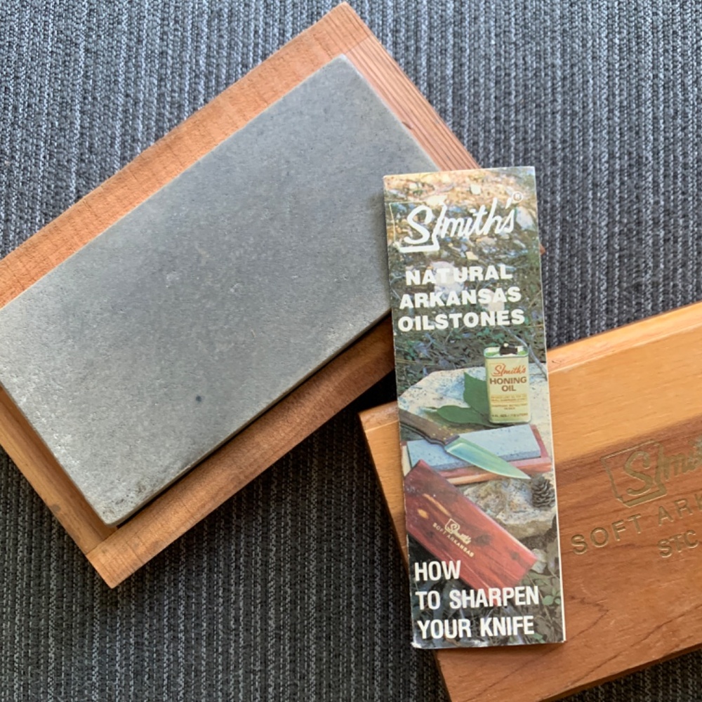 Vintage Smith's Soft Arkansas Oil Stone STC-4 Original Wooden Box